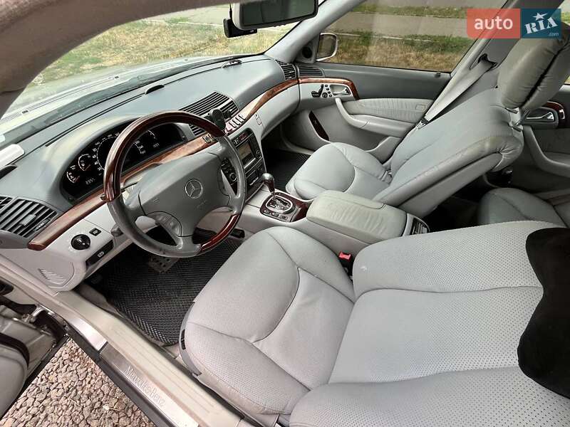 Седан Mercedes-Benz S-Class 1999 в Тростянце