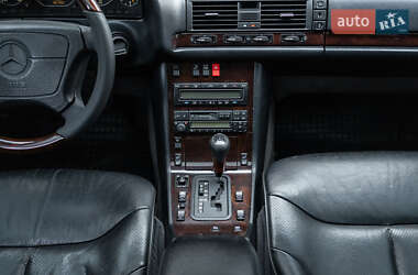 Седан Mercedes-Benz S-Class 1997 в 