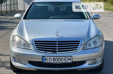 Седан Mercedes-Benz S-Class 2005 в Ужгороді