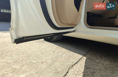 Седан Mercedes-Benz S-Class 2012 в 