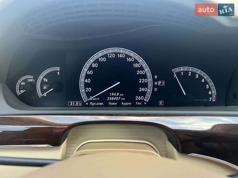 Седан Mercedes-Benz S-Class 2011 в Львові