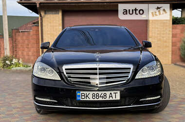 Седан Mercedes-Benz S-Class 2012 в Рівному