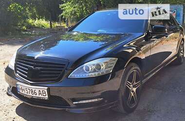 Седан Mercedes-Benz S-Class 2006 в Львові