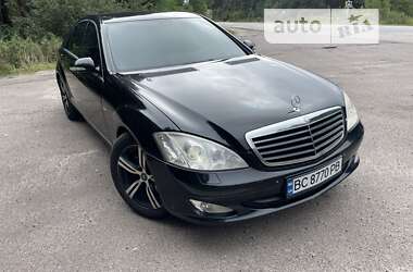 Седан Mercedes-Benz S-Class 2006 в Львове