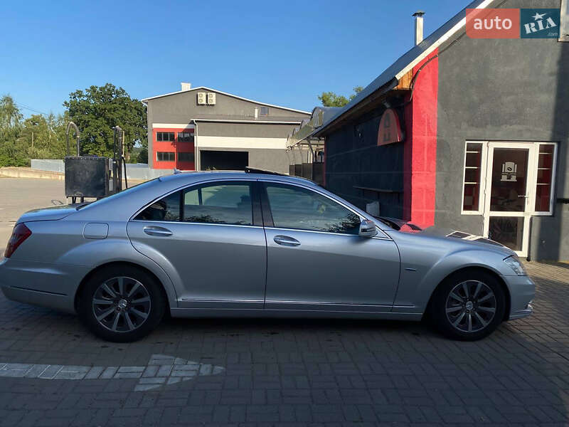 Седан Mercedes-Benz S-Class 2010 в Чернівцях фото 8 Седан Mercedes-Benz S-Class 2010 в Чернівцях