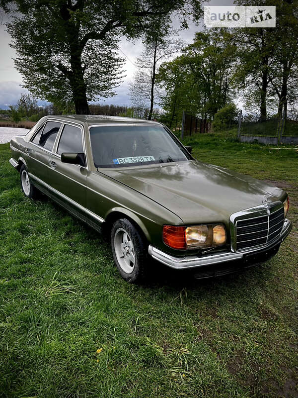 Седан Mercedes-Benz S-Class 1980 в Львове