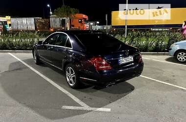 Седан Mercedes-Benz S-Class 2010 в Олександрії