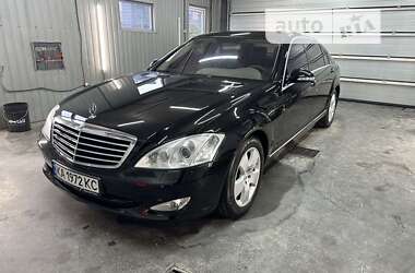 Седан Mercedes-Benz S-Class 2005 в Києві