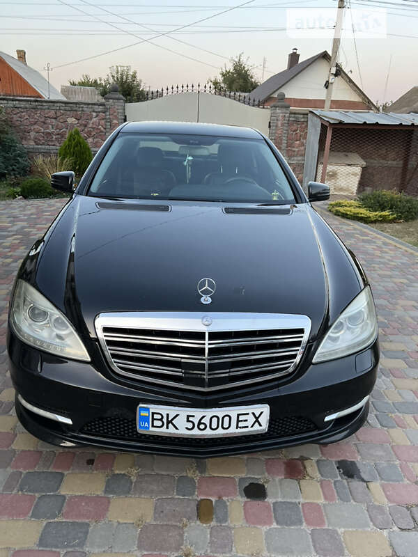 Седан Mercedes-Benz S-Class 2008 в Рівному