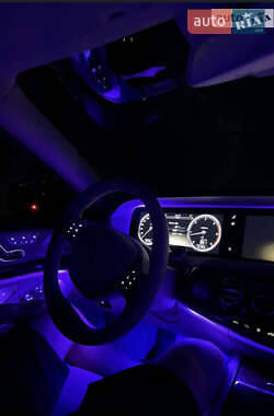 Седан Mercedes-Benz S-Class 2013 в 