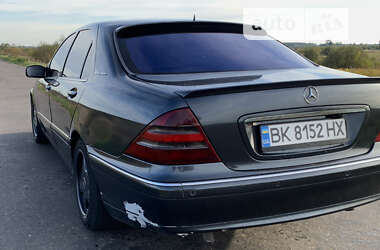 Седан Mercedes-Benz S-Class 2001 в Луцьку