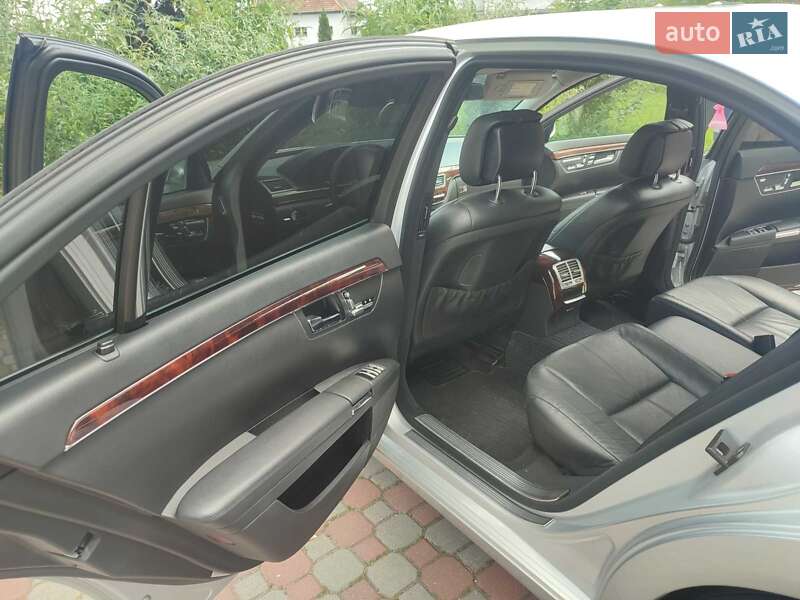 Седан Mercedes-Benz S-Class 2008 в Тячеве