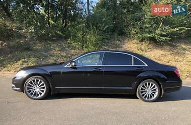Седан Mercedes-Benz S-Class 2013 в 