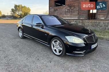 Седан Mercedes-Benz S-Class 2009 в Бердичеві