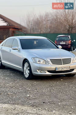 Седан Mercedes-Benz S-Class 2006 в Коломые