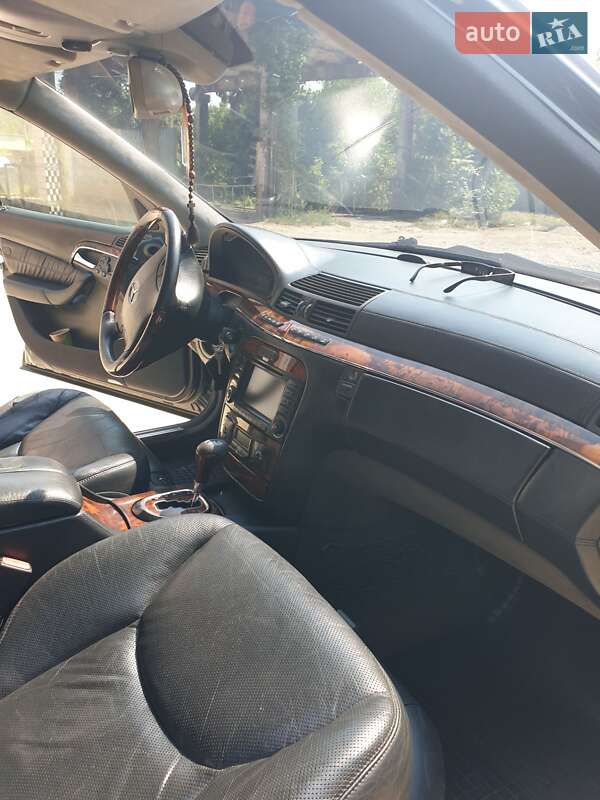 Седан Mercedes-Benz S-Class 2003 в Чернівцях