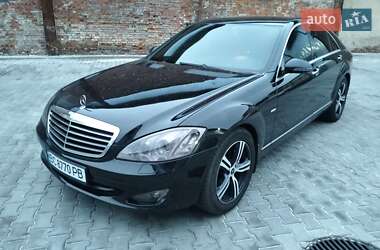 Седан Mercedes-Benz S-Class 2006 в Львові