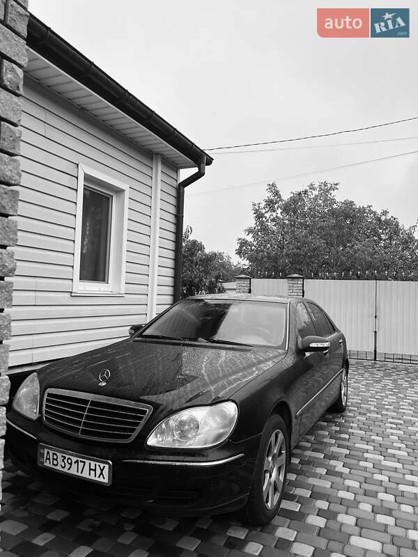 Mercedes-Benz S-Class 2005