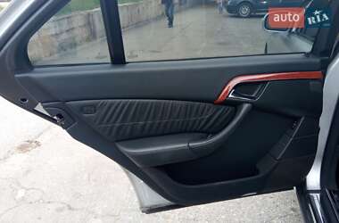 Седан Mercedes-Benz S-Class 2003 в 