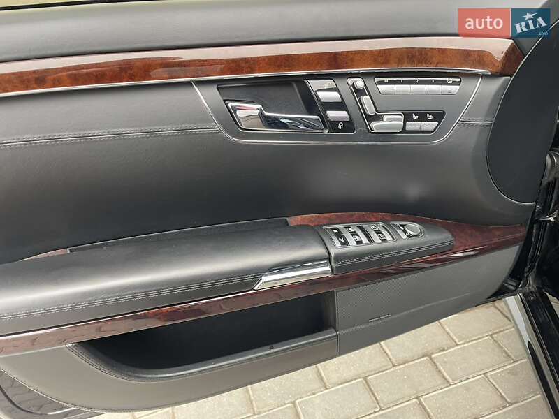 Седан Mercedes-Benz S-Class 2007 в Александрие