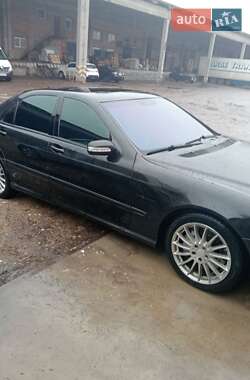 Седан Mercedes-Benz S-Class 2003 в Києві