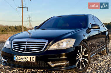 Седан Mercedes-Benz S-Class 2006 в Новояворівську