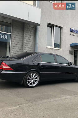 Седан Mercedes-Benz S-Class 2005 в 
