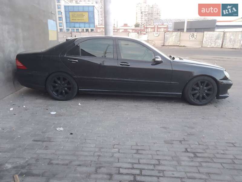 Седан Mercedes-Benz S-Class 2004 в Болграде