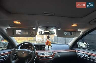 Седан Mercedes-Benz S-Class 2006 в 