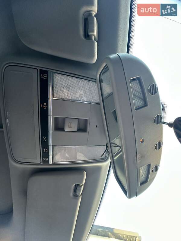 Седан Mercedes-Benz S-Class 2006 в Сарнах