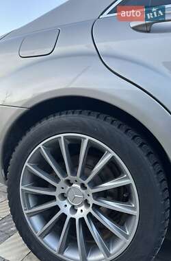 Седан Mercedes-Benz S-Class 2006 в 