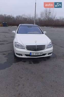 Седан Mercedes-Benz S-Class 2012 в Дніпрі