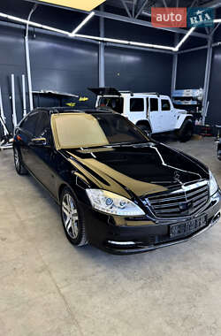 Седан Mercedes-Benz S-Class 2009 в Черновцах