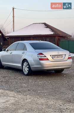 Седан Mercedes-Benz S-Class 2006 в Коломиї