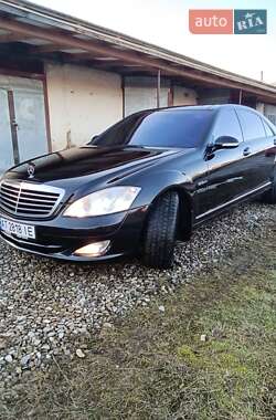 Седан Mercedes-Benz S-Class 2007 в Косове