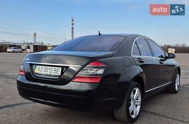 Седан Mercedes-Benz S-Class 2006 в Ужгороде