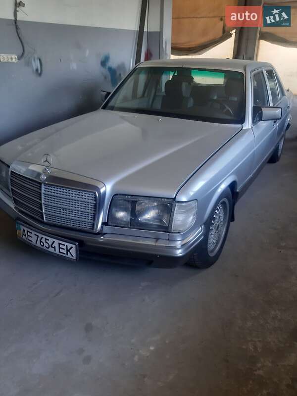Седан Mercedes-Benz S-Class 1984 в Дніпрі