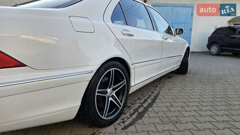 Седан Mercedes-Benz S-Class 2000 в Ужгороді