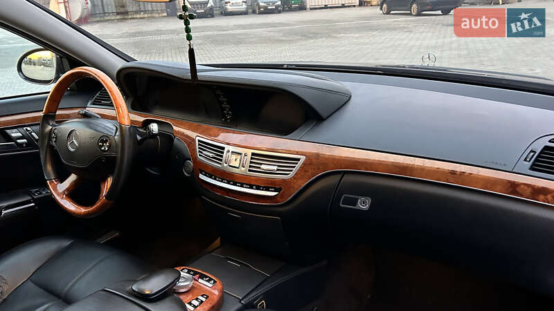 Седан Mercedes-Benz S-Class 2006 в Черновцах