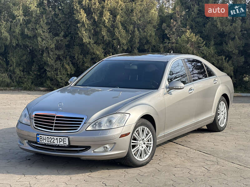 Седан Mercedes-Benz S-Class 2006 в Чорноморську