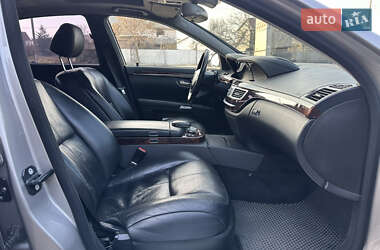 Седан Mercedes-Benz S-Class 2006 в Чорноморську