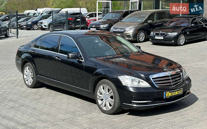 Mercedes-Benz S-Class 2010