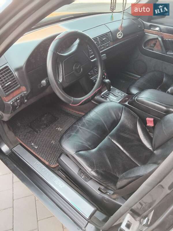 Седан Mercedes-Benz S-Class 1992 в Хмельницком