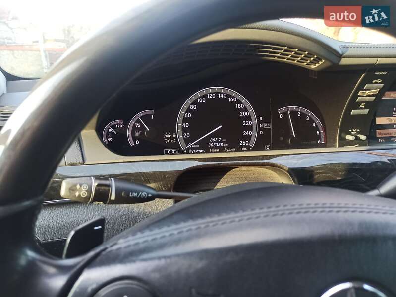 Седан Mercedes-Benz S-Class 2010 в Николаеве