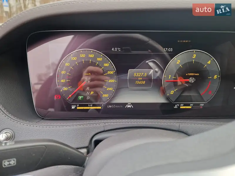 Седан Mercedes-Benz S-Class 2019 в 