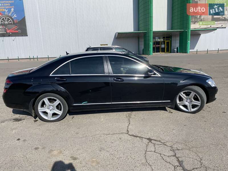 Седан Mercedes-Benz S-Class 2006 в Николаеве