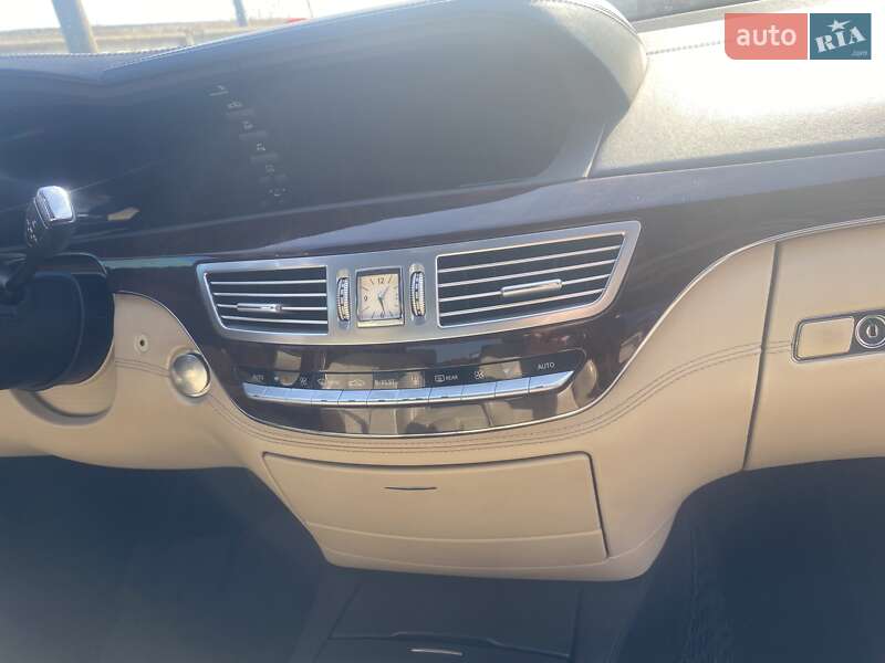 Седан Mercedes-Benz S-Class 2006 в Николаеве