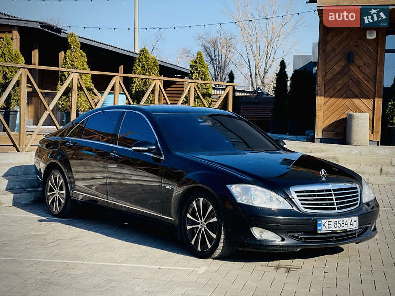 Седан Mercedes-Benz S-Class 2006 в Кривому Розі