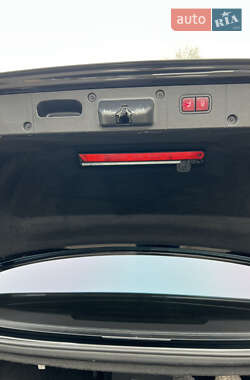 Седан Mercedes-Benz S-Class 2012 в 