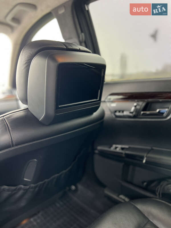 Седан Mercedes-Benz S-Class 2012 в Черкасах